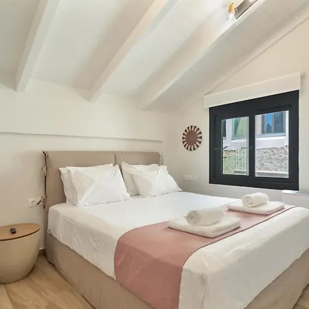 Mella Roa - Onyx Nydri (Lefkada)