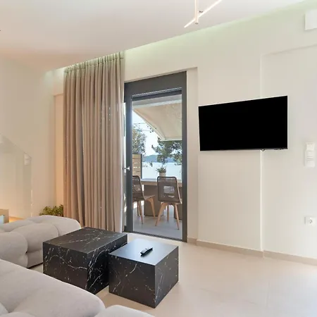 Mella Roa - Onyx * Nydri (Lefkada)