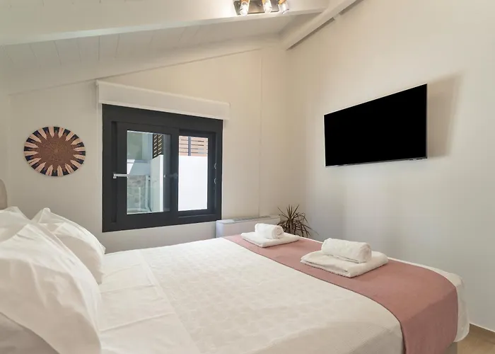 Mella Roa - Onyx Villa Nydri (Lefkada)