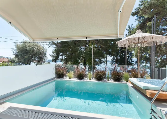 Mella Roa - Onyx Villa